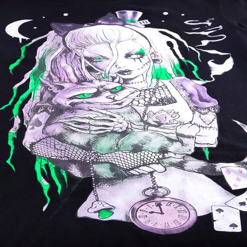 Zombie Alice in Wonderland Tee - Picture 8 of 9